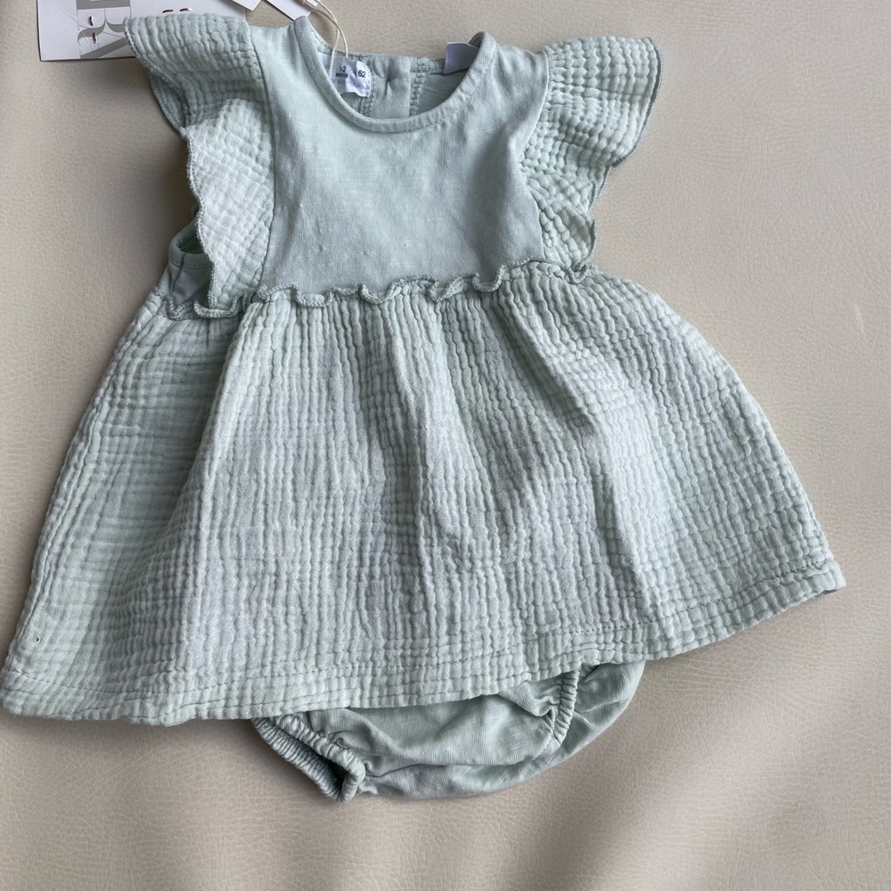 Zara baby Dress With bloomers 1-3 month & 3-6 months - Picture 7 of 11